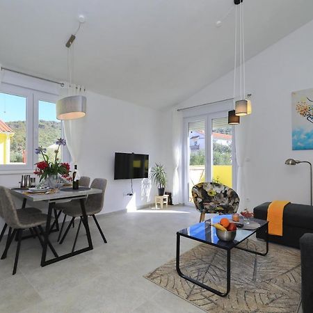 Apartment Gaby Božava Eksteriør bilde