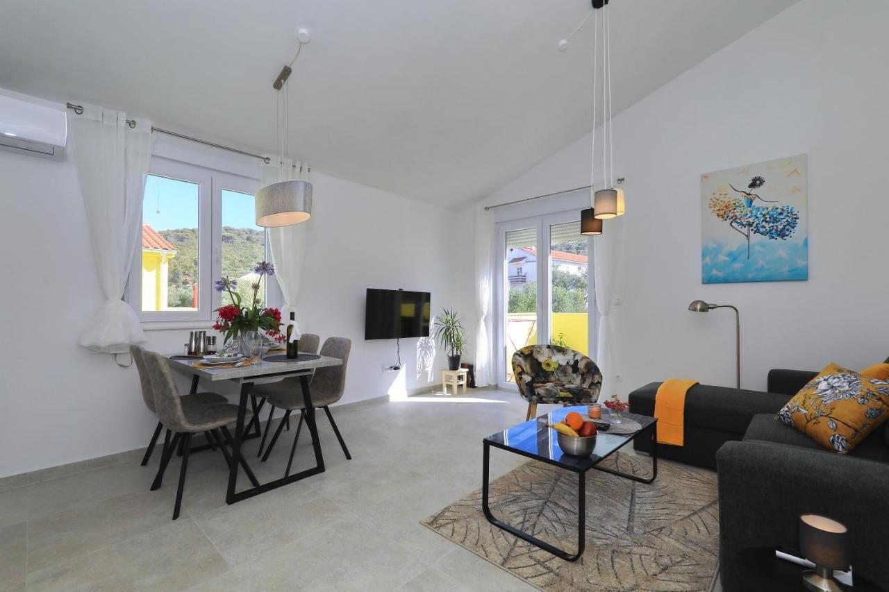 Apartment Gaby Božava Eksteriør bilde