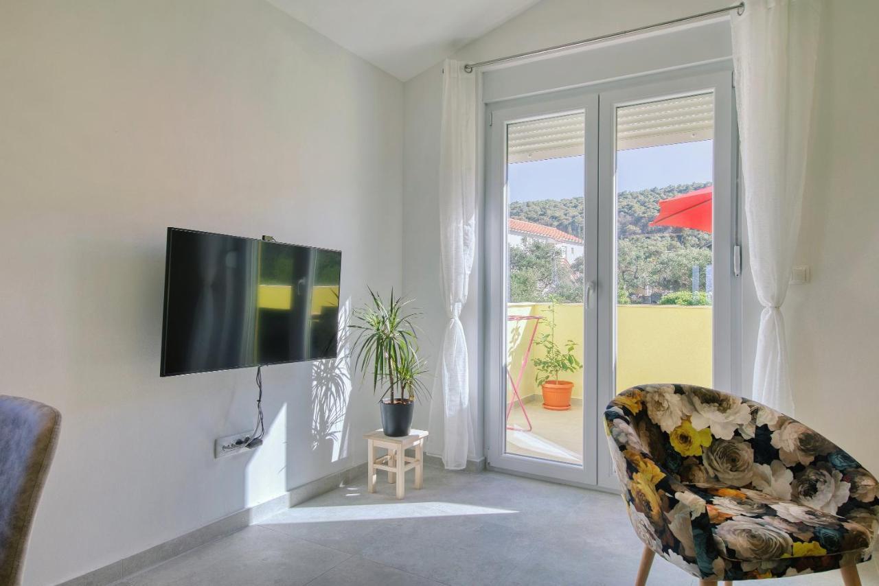 Apartment Gaby Božava Eksteriør bilde